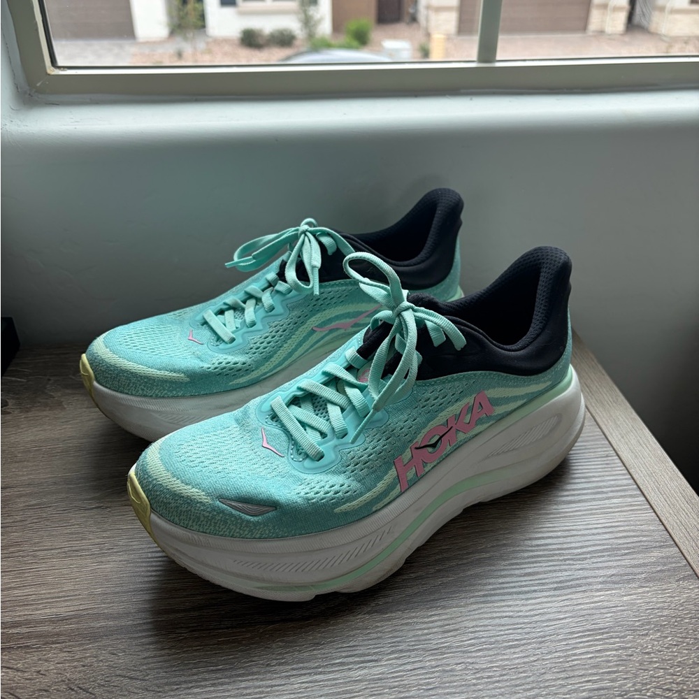 Hoka Bondi 9 Women’s size 8